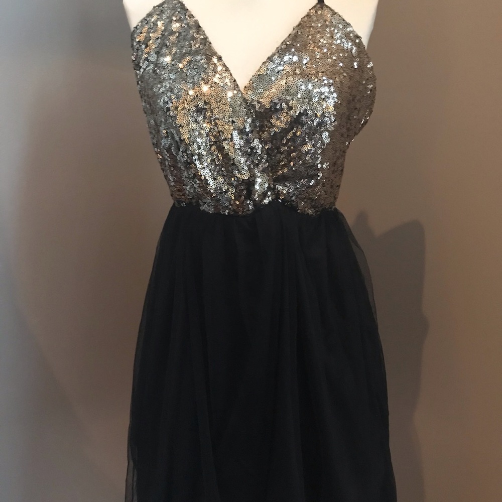 New XTaren Sequined Cocktail Party Dress